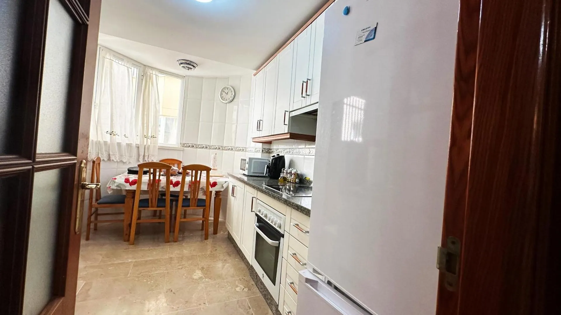 Bri - Amplio Apartamento Con Terraza, Piscina, Tenis, Padel, Playa A 5 Minutos Torremolinos 0*,  Spain