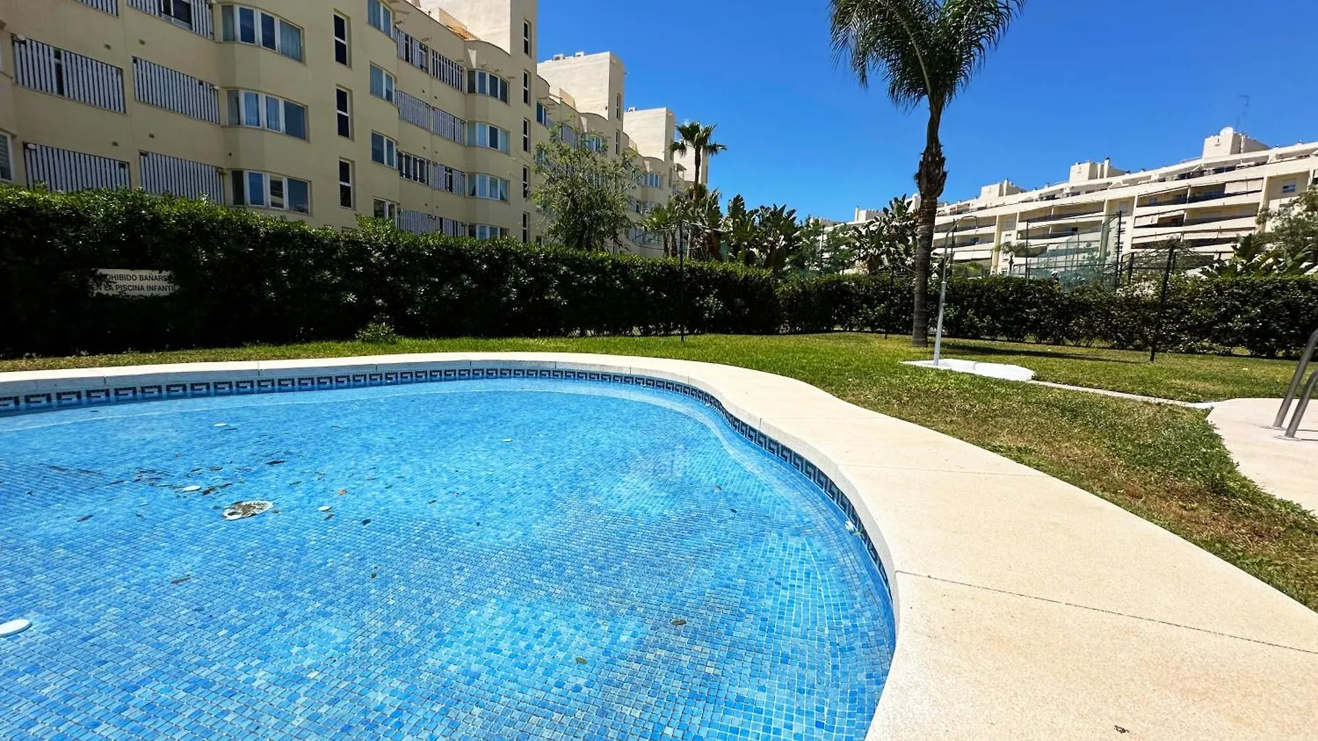 Bri - Amplio Apartamento Con Terraza, Piscina, Tenis, Padel, Playa A 5 Minutos Torremolinos