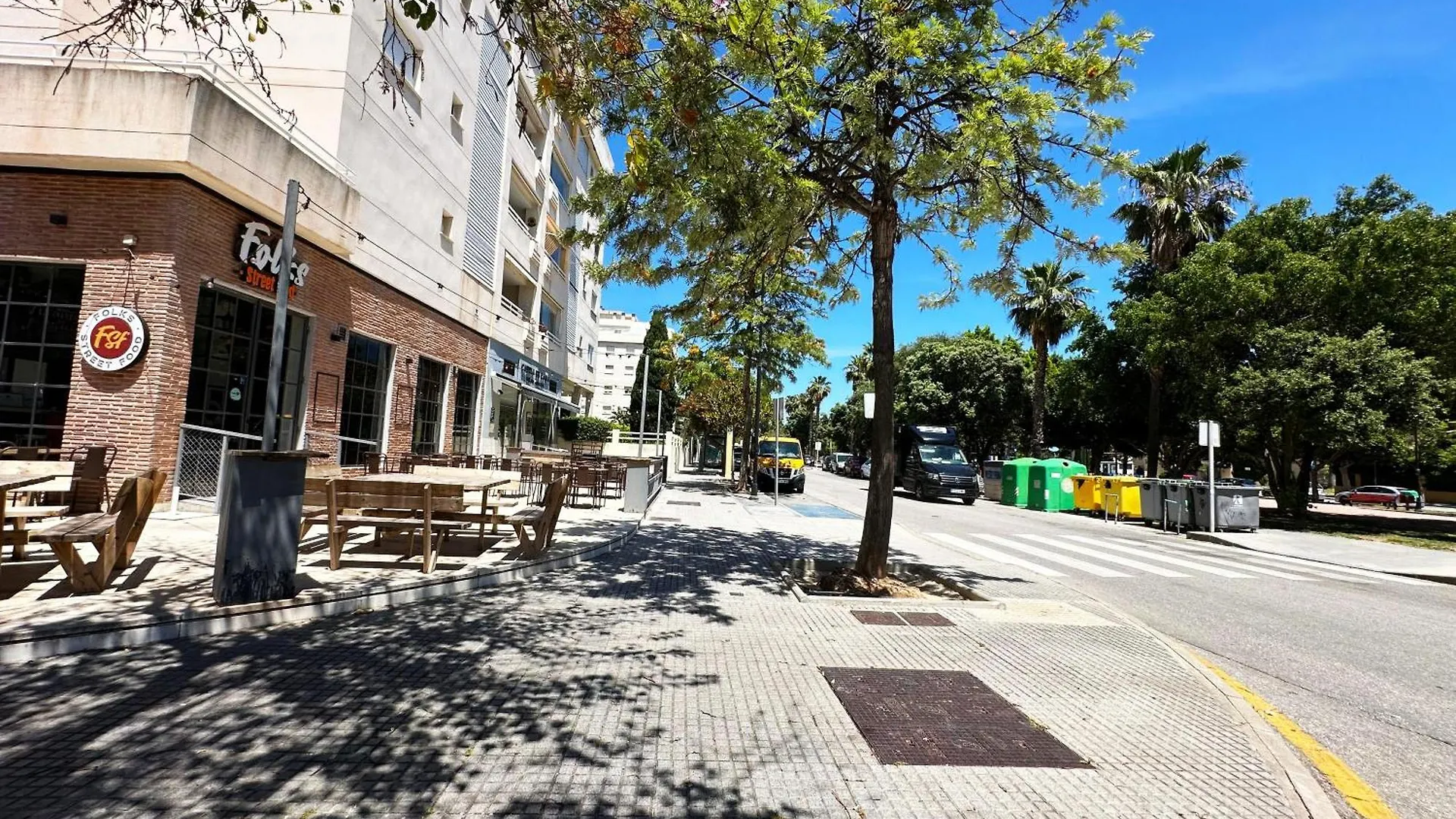 Bri - Amplio Apartamento Con Terraza, Piscina, Tenis, Padel, Playa A 5 Minutos Torremolinos Apartment