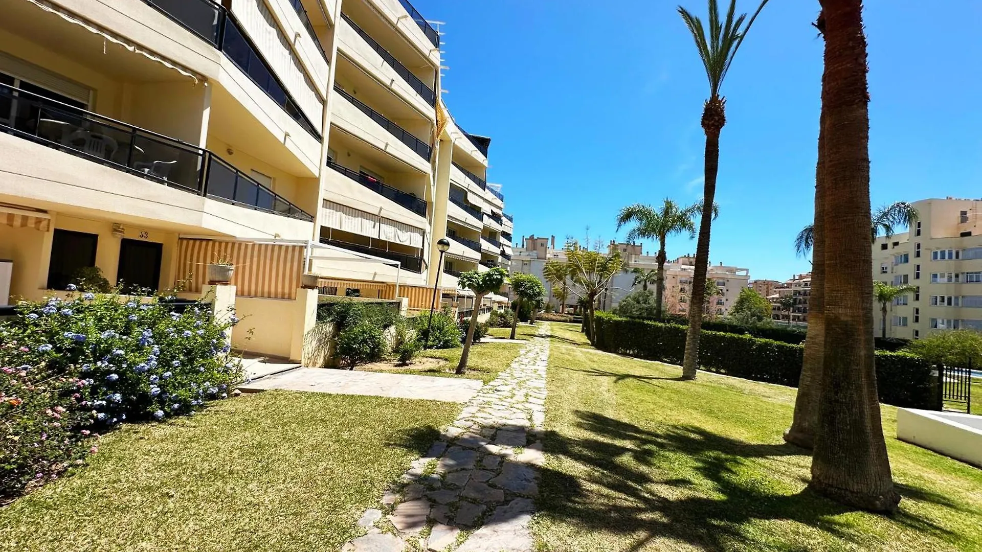 Bri - Amplio Apartamento Con Terraza, Piscina, Tenis, Padel, Playa A 5 Minutos Torremolinos
